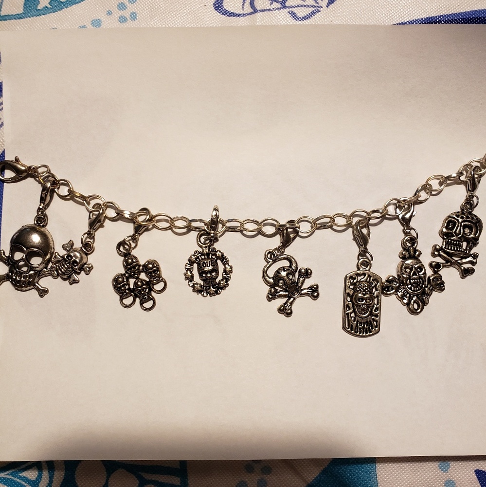 Skull Charm Bracelet